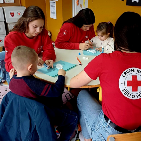 VOLONTERI OPŠTINSKOG CRVENOG KRSTA BIJELO POLJE POSJETILI MALIŠANE U VJ „BISTRICA“